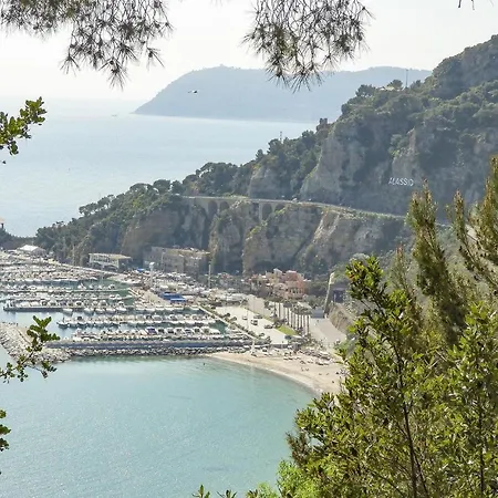 Dom wakacyjny Daniela Ambrosini Molino Nuovo (Savona)