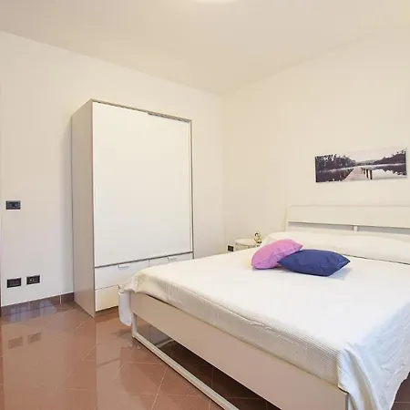 Daniela Ambrosini Holiday home Molino Nuovo (Savona)